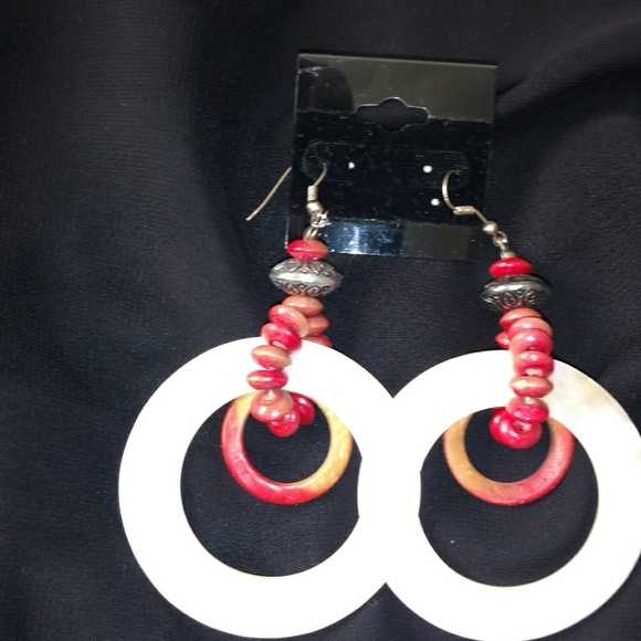 Earrings - Picture 3 of 3